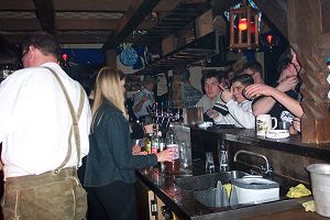 in der Bar